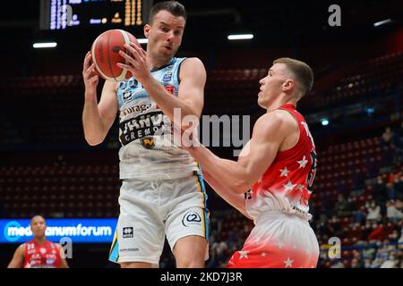 ADAS Juskevicius (Vanoli Cremona) während der italienischen Basketball A Serie Championship AX Armani Exchange Milano vs Vanoli Cremona am 13. April 2022 im Mediolanum Forum in Mailand, Italien (Foto: Savino Paolella/LiveMedia/NurPhoto) Stockfoto