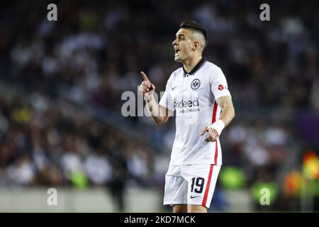 19 Rafael Borre von Eintracht Frankfurt beim zweiten Viertelfinale der Europa League zwischen dem FC Barcelona und Eintracht Frankfurt am 14. April 2022 im Camp Nou Stadium in Barcelona, Spanien. (Foto von Xavier Bonilla/NurPhoto) Stockfoto