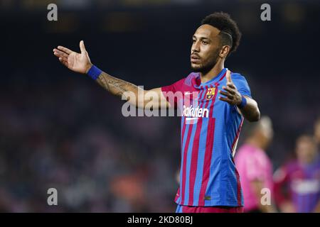 25 Aubameyang des FC Barcelona während des La Liga-Spiels zwischen dem FC Barcelona und Cadiz CF im Camp Nou Stadium am 18. April 2022 in Barcelona, Spanien. (Foto von Xavier Bonilla/NurPhoto) Stockfoto