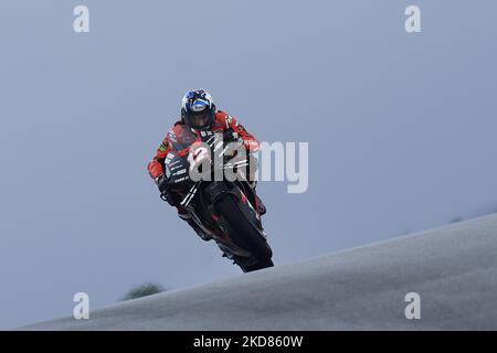 Maverick Vinales (12) aus Spanien und Aprilia Racing beim freien Training des Grande Premio Tissot de Portugal am 22. April 2022 im Autodromo do Algarve in Lagoa, Algarve, Portugal. (Foto von Jose Breton/Pics Action/NurPhoto) Stockfoto