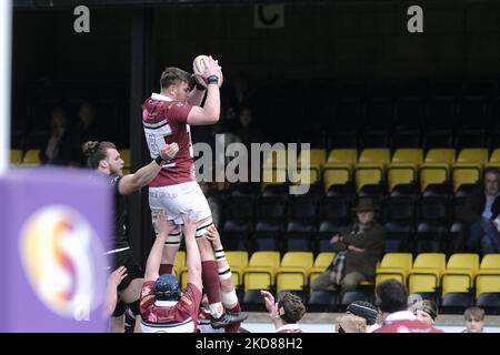 Melrose, Samstag, 23. April 2022. FOSROC Super6 Sprint Serie Southern Knight vs Watsonians auf den Greenyards, Melrose. Iain Moody (Watsonians) gewinnt den Linienball (Foto von Rob Gray/NurPhoto) Stockfoto