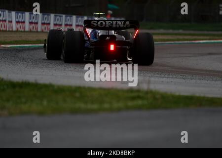 Nichola Latifi (CAN) Williams FW44 während der Formel-1-Meisterschaft Formel 1 Rolex Emilia Romagna Grand Prix 2022, 4. Runde des FIA Formel 1-Rennen 2022 am 24. April 2022 auf dem Enzo e Dino Ferrari Circuit in Imola, Italien (Foto by Alessio De Marco/LiveMedia/NurPhoto) Stockfoto