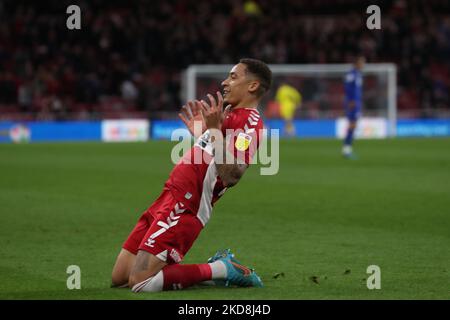 Marcus Tavernier von Middlesbrough feiert am Mittwoch, dem 27.. April 2022, ihr erstes Tor beim Sky Bet Championship-Spiel zwischen Middlesbrough und Cardiff City im Riverside Stadium, Middlesbrough. (Foto von Mark Fletcher/MI News/NurPhoto) Stockfoto