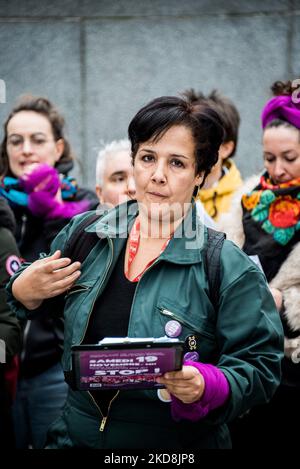 ‘Der großen Kundgebung am 19. November in Paris, Frankreich, am 05. November 2022, wurde das Kollektiv „nous touten“ für einen Flash-Mob in Form eines Chors zur Aufführung feministischer Lieder auf dem Vorplatz von Beaubourg zusammengebracht. Foto von Pierrick Villette/ABACAPRESS.COM Stockfoto