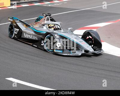 Stoffel Vandorne von Mercedes EQ beim Monaco E-Prix, am 30. April 2022 in Monaco (Foto: Loris Roselli/NurPhoto). (Foto von Loris Roselli/NurPhoto) Stockfoto