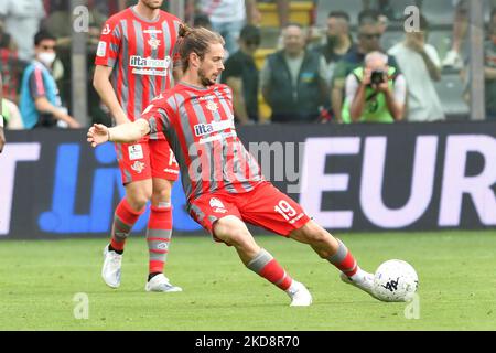 michele castagnetti (cremonese) während des italienischen Fußballspiel Serie B US Cremonese gegen Ascoli Calcio am 30. April 2022 im Stadio Giovanni Zini in Cremona, Italien (Foto: Alessio Tarpini/LiveMedia/NurPhoto) Stockfoto