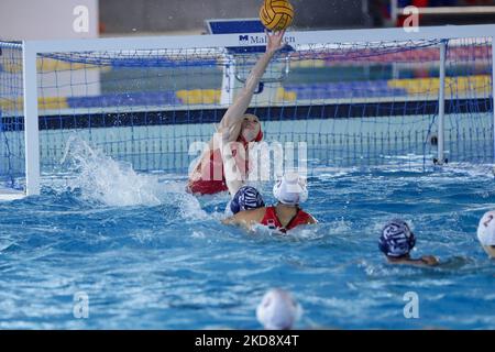 Emmalia Eichelberger (SIS Roma) während des Wasserball-Viertelfinals der italienischen Serie A1 für Frauen - SIS Roma gegen Bogliasco am 01. Mai 2022 im Polo Acquatico Frecciarossa in Roma, Italien (Foto: Luigi Mariani/LiveMedia/NurPhoto) Stockfoto