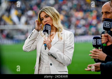 Diletta Leotta, Junistin von DAZN Italia während des spiels udinese Calcio gegen Inter - FC Internazionale am 01. Mai 2022 im Stadion Friuli - Dacia Arena in Udine, Italien (Foto: Ettore Griffoni/LiveMedia/NurPhoto) Stockfoto