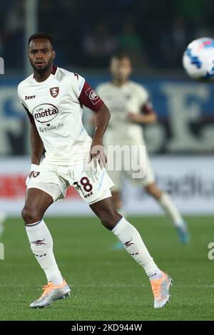 Lassana Coulibaly (US Salernitana 1919) während des spiels atalanta BC gegen US Salernitana am 02. Mai 2022 im Gewiss Stadium in Bergamo, Italien (Foto: Francesco Scaccianoce/LiveMedia/NurPhoto) Stockfoto