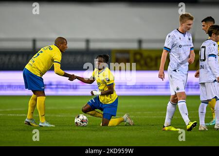 Beverens Taofeek Ismaheel, aufgenommen während eines Fußballmatches zwischen SK Beveren und Club NXT, Samstag, 05. November 2022, in Beveren-Waas, am 12. Tag der 'Challenger Pro League' 1B. Division der belgischen Meisterschaft 2022-2023. BELGA FOTO FILIP LANSZWEERT Stockfoto