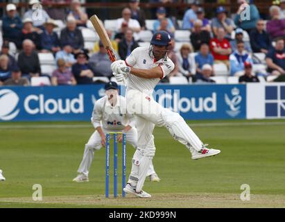 : Essex's Sir Alastair Cook während der County Championship - Division One (Tag 1 von 4) zwischen Essex CCC gegen YorkshireCCC am 05.. Mai 2022 auf dem Cloud County Ground, Chelmsford (Foto von Action Foto Sport/NurPhoto) Stockfoto