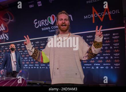 Sam Ryder (Sopace man) Vereinigtes Königreich während des Eurovision Song Contest 2022, einer Künstler-Pressekonferenz, am 05. Mai 2022 im Pala Alpitour in Turin, Italien. (Foto von Nderim Kaceli/LiveMedia/NurPhoto) Stockfoto