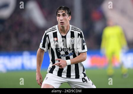 Fabio Miretti vom FC Juventus schaut während des Serie-A-Spiels zwischen Genua CFC und FC Juventus am 6. Mai 2022 in Genua, Italien, auf. (Foto von Giuseppe Maffia/NurPhoto) Stockfoto