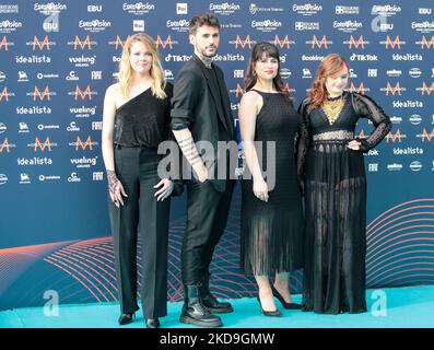 Alvan &amp; Ahez (Fulenn) Frankreich während der Eröffnungsfeier der Eurovision 2022 auf dem türkisfarbenen Teppich am 08. Mai 2022 in der Reggia di Venaria reale, Turin, Italien. (Foto von Nderim Kaceli/LiveMedia/NurPhoto) Stockfoto