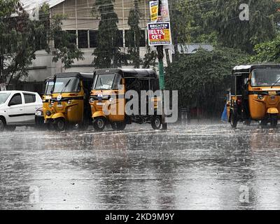 Am 10. Mai 2022 traf die Stadt Thiruvananthapuram (Trivandrum), Kerala, Indien, Gewitter. (Foto von Creative Touch Imaging Ltd./NurPhoto) Stockfoto