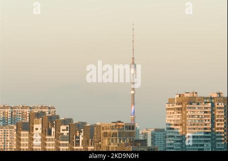 Der Ostankin-fernsehturm im Stadtbild Moskau, Russland Stockfoto