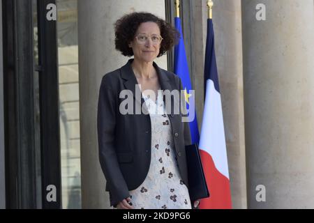 Französisch Junior Minister für Wohnungsbau Emmanuelle Wargon verlässt nach der wöchentlichen Kabinettssitzung im Elysee Palace â €“ 11. Mai 2022, Paris (Foto von Daniel Pier / NurPhoto) Stockfoto