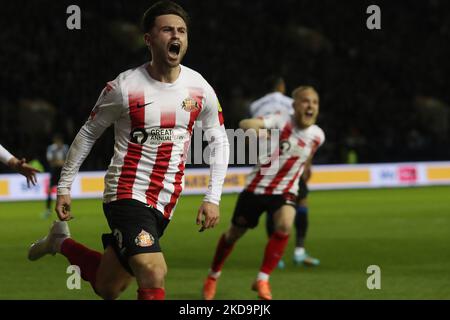 SHEFFIELD, GROSSBRITANNIEN. MAI 9. Patrick Roberts von Sunderland feiert sein erstes Tor während des Halbfinales 2. der Sky Bet League 1Play zwischen Sheffield Wednesday und Sunderland in Hillsborough, Sheffield, am Montag, den 9.. Mai 2022. (Foto von Mark Fletcher/MI News/NurPhoto) Stockfoto