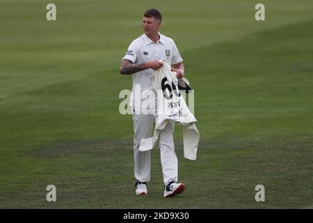 Brydon Carse von Durham während des LV= County Championship-Spiels zwischen dem Durham County Cricket Club und dem Glamorgan County Cricket Club im Emirates Riverside, Chester le Street am Donnerstag, dem 12.. Mai 2022. (Foto von Mark Fletcher/MI News/NurPhoto) Stockfoto