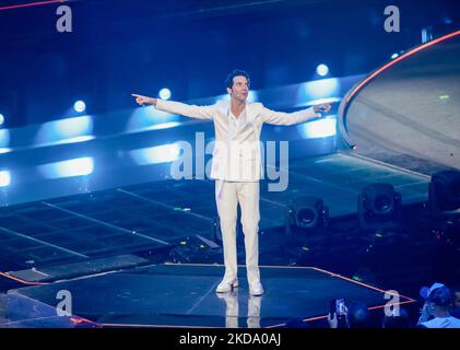 Mika beim Eurovision Song Contest Grand Final am 14. Mai 2022 in Pala Olimpico, Turin, Italien. Foto Nderim Kaceli (Foto von Nderim Kaceli/LiveMedia/NurPhoto) Stockfoto