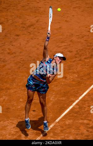 IGA Swiatek (POL) im Finale gegen Ons Jabeur (tun) des WTA Master 1000 Internazionali BNL D'Italia Turniers am 15. Mai 2022 im Foro Italico (Foto: Fabrizio Corragetti/LiveMedia/NurPhoto) Stockfoto