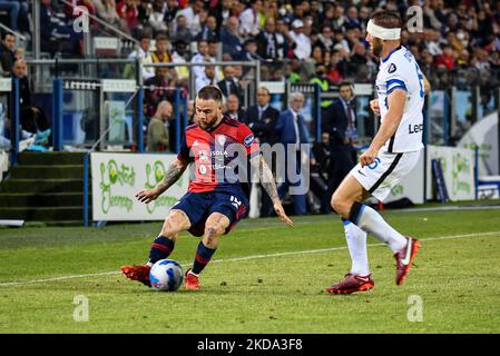 Nahitan Nandez von Cagliari Calcio während des spiels der italienischen Fußballserie A Cagliari Calcio gegen Inter - FC Internazionale am 15. Mai 2022 im Unipol Domus in Cagliari, Italien (Foto: Luigi Canu/LiveMedia/NurPhoto) Stockfoto