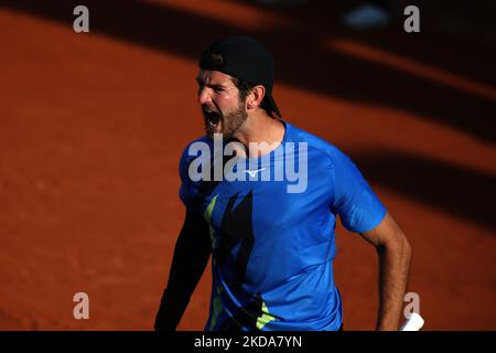 Andrea VAVASSORI (ITA) in seinem Spiel gegen Antoine HOANG (FRA) gewinnt Andrea VAVASSORI (ITA) in der ersten Qualifikationsrunde von Roland Garros gegen Antoine HOANG (FRA). (Foto von Ibrahim Ezzat/NurPhoto) Stockfoto