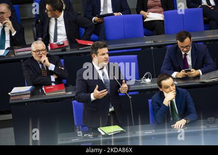 Der deutsche Arbeitsminister Hubertus Heil ist während einer Fragestunde im Bundestag am 18. Mai 2022 in Berlin abgebildet. (Foto von Emmanuele Contini/NurPhoto) Stockfoto