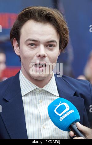 Charlie Heaton nimmt an der Premiere der Netflix Stranger Things Saison 4 im Kino „Callao Cinelights“ in Madrid Teil (Foto: Carlos Dafonte/NurPhoto) Stockfoto