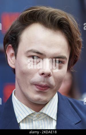 Charlie Heaton nimmt an der Premiere der Netflix Stranger Things Saison 4 im Kino „Callao Cinelights“ in Madrid Teil (Foto: Carlos Dafonte/NurPhoto) Stockfoto