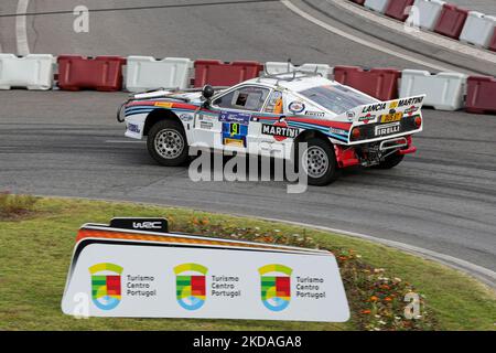 David Kedward und Jeremy Baker bei der Lancia Rally 037 GR:B Original Preston/Lyall, Safari Rally 1985 in Aktion während der Coimbra Street Stage SS1 der WRC Vodafone Rally Portugal 2022 in Matosinhos - Portugal, am 19. Mai 2022. (Foto von Paulo Oliveira / NurPhoto) Stockfoto