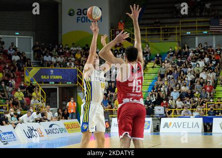 Francesco Candussi - Scaligera Basket Tezenis Verona während der italienischen Basketball Serie A2 Männer Meisterschaft Halbfinale Playoff G1 - Scaligera Basket Tezenis Verona vs Giorgio Tesi Group Pistoia am 22. Mai 2022 auf dem AGSM Forum in Verona, Italien (Foto von Roberto Tommasini/LiveMedia/NurPhoto) Stockfoto