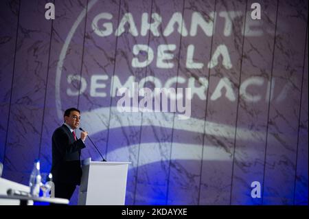 Der kolumbianische Nationalregistar Alexander Vega während der Begrüßungsveranstaltung zu den internationalen Überprüfungsmissionen für die Präsidentschaftswahlen 2022 in Kolumbien, die am 29. Mai stattfinden wird. In Bogota, Kolumbien, 26. Mai 2022. (Foto von Sebastian Barros/NurPhoto) Stockfoto