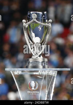 LONDON, ENGLAND - 01. JUNI:Finalissima CONMEBOL - UEFA Cup of Champions Trophy während der Finalissima CONMEBOL - UEFA Cup of Champions zwischen Italien und Argentinien im Wembley Stadium, London, UK 01.. Juni 2022 (Foto by Action Foto Sport/NurPhoto) Stockfoto