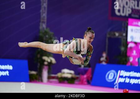 KOLOSOV MARGARITA (GER) während der Gymnastik Rhythmic Gymnastics FIG World Cup 2022 am 03. Juni 2022 in der Vitrifrigo Arena in Pesaro, Italien (Foto: Luca Agati/LiveMedia/NurPhoto) Stockfoto