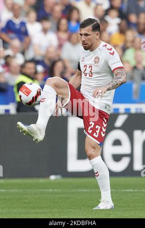 Pierre-Emile Hojbjerg (Tottenham Hotspur) aus Dänemark kontrolliert den Ball während des UEFA Nations League League A Group 1-Spiels zwischen Frankreich und Dänemark im Stade de France am 3. Juni 2022 in Paris, Frankreich. (Foto von Jose Breton/Pics Action/NurPhoto) Stockfoto