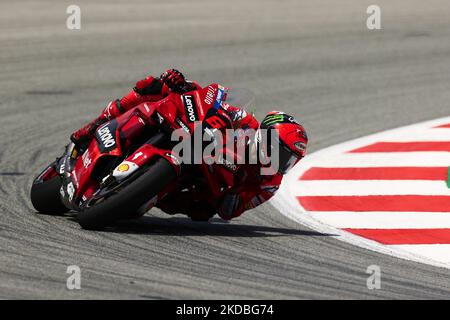 Francesco Pecco Bagnaia, aus Italien, fährt am 4. Juni 2022 in Barcelona mit seinem Ducati Lenovo Team Bike im Catalunya Moto GP Qualifying. (Foto von Joan Cros/NurPhoto) Stockfoto