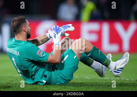 Gianluigi Donnarumma aus Italien sieht am Ende des UEFA Nations League-Spiels zwischen Italien und Deutschland im Stadio Renato Dall'Ara, Bologna, Italien, am 4. Juni 2022 verletzt aus. (Foto von Giuseppe Maffia/NurPhoto) Stockfoto