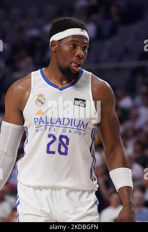 Guerschon Yabusele von Real Madrid in Aktion beim zweiten Liga ACB Endesa Halbfinale des Basketballspiels zwischen Real Madrid und Bitci Baskonia Vitoria Gasteiz am 04. Juni 2022 im Wizink Center in Madrid, Spanien. (Foto von Oscar Gonzalez/NurPhoto) Stockfoto