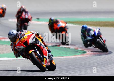 Pol Espargar aus Spanien fährt am 5. Juni 2022 in Barcelona mit seinem Repsol Honda Team auf dem Moto GP von Katalonien. (Foto von Joan Cros/NurPhoto) Stockfoto