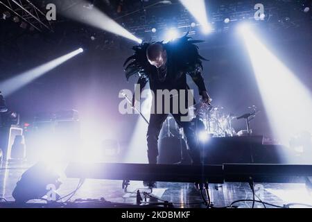 Die englische Rockband Bauhaus konzertiert am 6 2022. Juni in Alcatraz, Mailand, Italien. Bauhaus, einer der Pioniere des Gothic Rock, war bekannt für ihr düsteres Image und ihren düsteren Sound, obwohl sie viele Genres mischten, darunter Dub, Glam Rock, Psychedelia und Funk. (Foto von Mairo Cinquetti/NurPhoto) Stockfoto