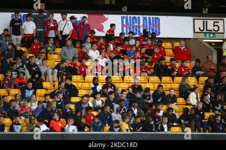 England Junge Fans während der UEFA Nations League - Gruppe A3 zwischen England und Italien im Molineux Stadium, Wolverhampton am 11.. Juni , 2022 (Foto by Action Foto Sport/NurPhoto) Stockfoto