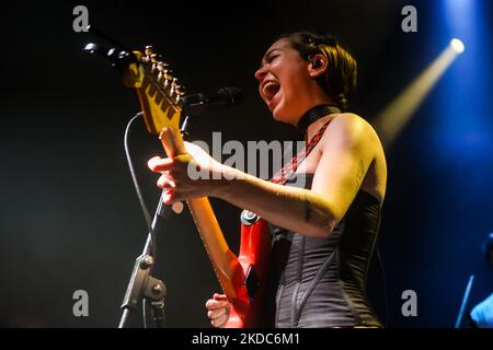 Snail Mail im Konzert in Santeria in Mailand, Italien, am 16 2022. Juni. Snail Mail ist das amerikanische Indie-Rock-Soloprojekt von Gitarrist und Singer-Songwriter Lindsey Jordan. (Foto von Mairo Cinquetti/NurPhoto) Stockfoto