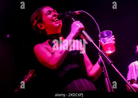 Snail Mail im Konzert in Santeria in Mailand, Italien, am 16 2022. Juni. Snail Mail ist das amerikanische Indie-Rock-Soloprojekt von Gitarrist und Singer-Songwriter Lindsey Jordan. (Foto von Mairo Cinquetti/NurPhoto) Stockfoto