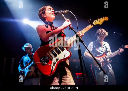 Snail Mail im Konzert in Santeria in Mailand, Italien, am 16 2022. Juni. Snail Mail ist das amerikanische Indie-Rock-Soloprojekt von Gitarrist und Singer-Songwriter Lindsey Jordan. (Foto von Mairo Cinquetti/NurPhoto) Stockfoto