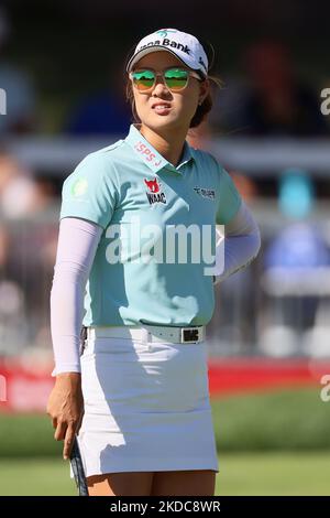 Minjee Lee aus Perth, Australien, wartet auf dem 18. Green während der zweiten Runde des Meijer LPGA Classic Golfturniers im Blythefield Country Club in Belmont, MI, USA, am Freitag, 17. Juni 2022. (Foto von Amy Lemus/NurPhoto) Stockfoto