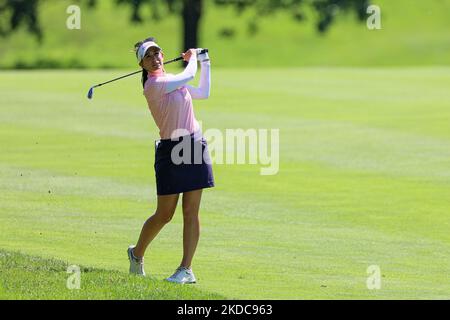 Cheyenne Knight of Aledo, Texas trifft vom Fairway bis zum 3. Green während der ersten Runde des Meijer LPGA Classic Golfturniers im Blythefield Country Club in Belmont, MI, USA Donnerstag, 16. Juni 2022. (Foto von Amy Lemus/NurPhoto) Stockfoto