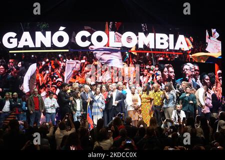 Gustavo Petro, der derzeitige Präsident Kolumbiens, hält nach dem Wahlsieg am Sonntag in Bogota, Kolumbien, am 19. Juni 2022 eine Rede. (Foto von Daniel Garzon Herazo/NurPhoto) Stockfoto