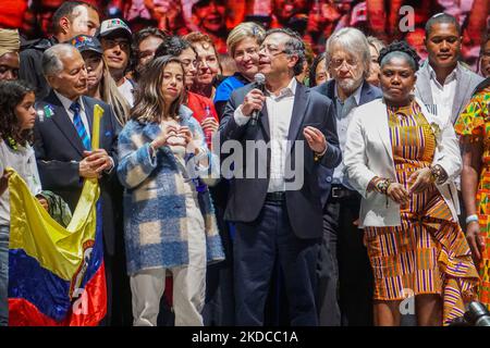 Gustavo Petro, der derzeitige Präsident Kolumbiens, hält nach dem Wahlsieg am Sonntag in Bogota, Kolumbien, am 19. Juni 2022 eine Rede. (Foto von Daniel Garzon Herazo/NurPhoto) Stockfoto