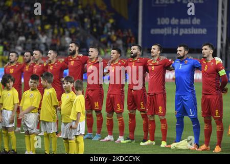 Milan Mijatovic, Risto Radunovic, Igor Vujacic, Zarko Tomasevic, Marko Vesovic, Stefan Mugosa, Marko Jankovic, Nikola Krstovic, Vladimir Jovovic, Vukan Savicevic, Aleksandar Scekic in Aktion während des UEFA Nations League -League B Group 3-Spiels zwischen Rumänien und Montenegro im Rapid Giulesti Stadium am 14. Juni 2022 in Bukarest, Rumänien. (Foto von Alex Nicodim/NurPhoto) Stockfoto